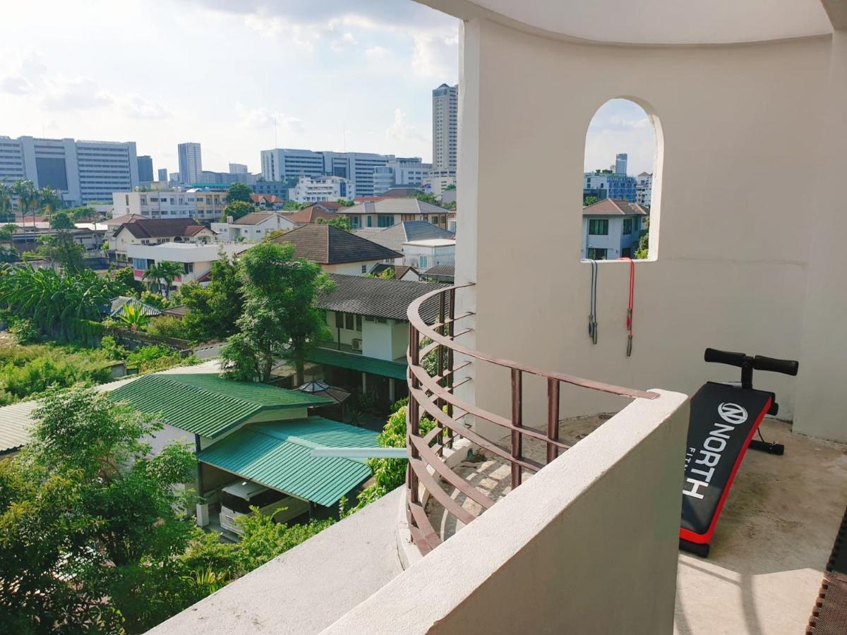 Kru Nat'S Bed & Breakfast W/ Private Rooms & Gym Banguecoque Exterior foto