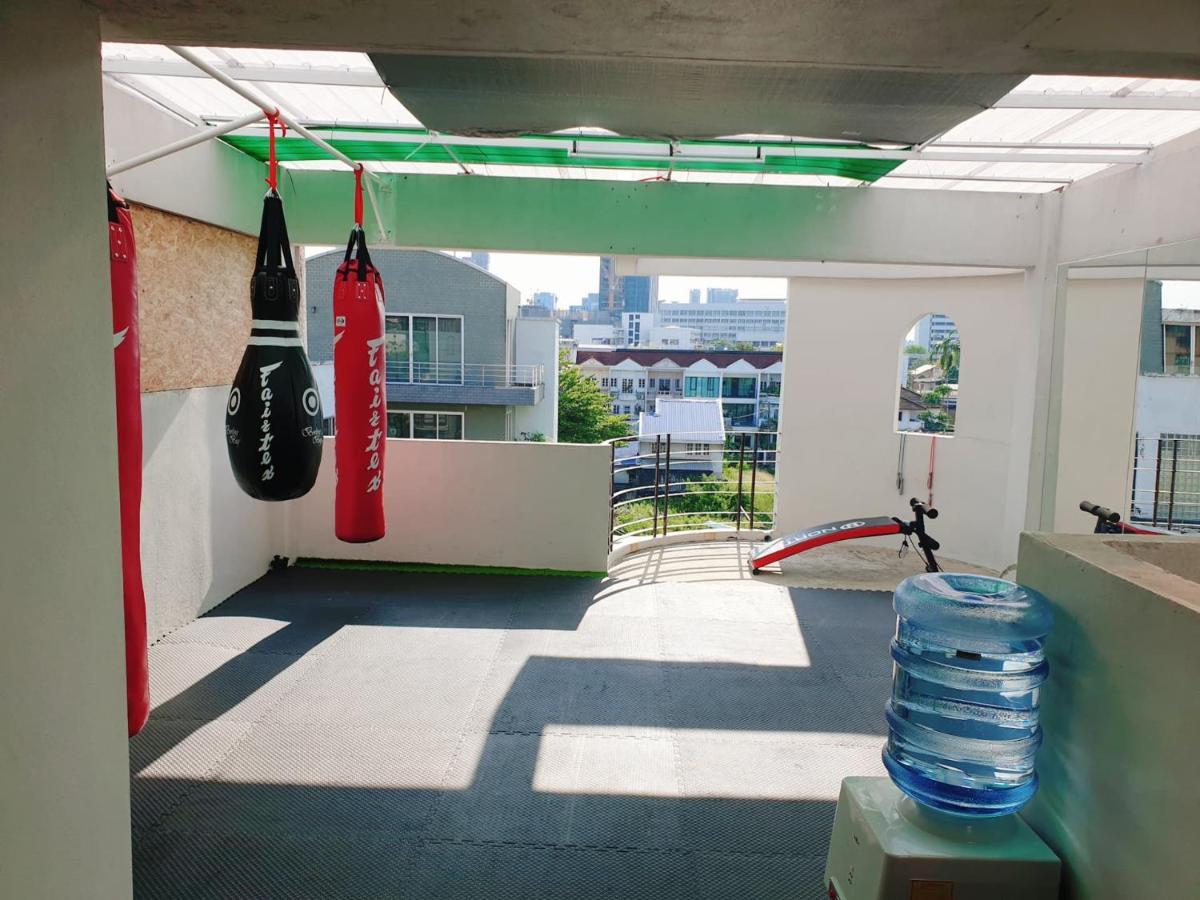 Kru Nat'S Bed & Breakfast W/ Private Rooms & Gym Banguecoque Exterior foto