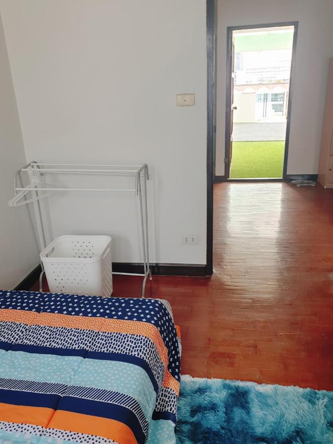 Kru Nat'S Bed & Breakfast W/ Private Rooms & Gym Banguecoque Exterior foto